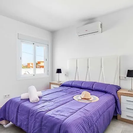 Sleeps 10 With Pool Air Con And Wifi Villa *